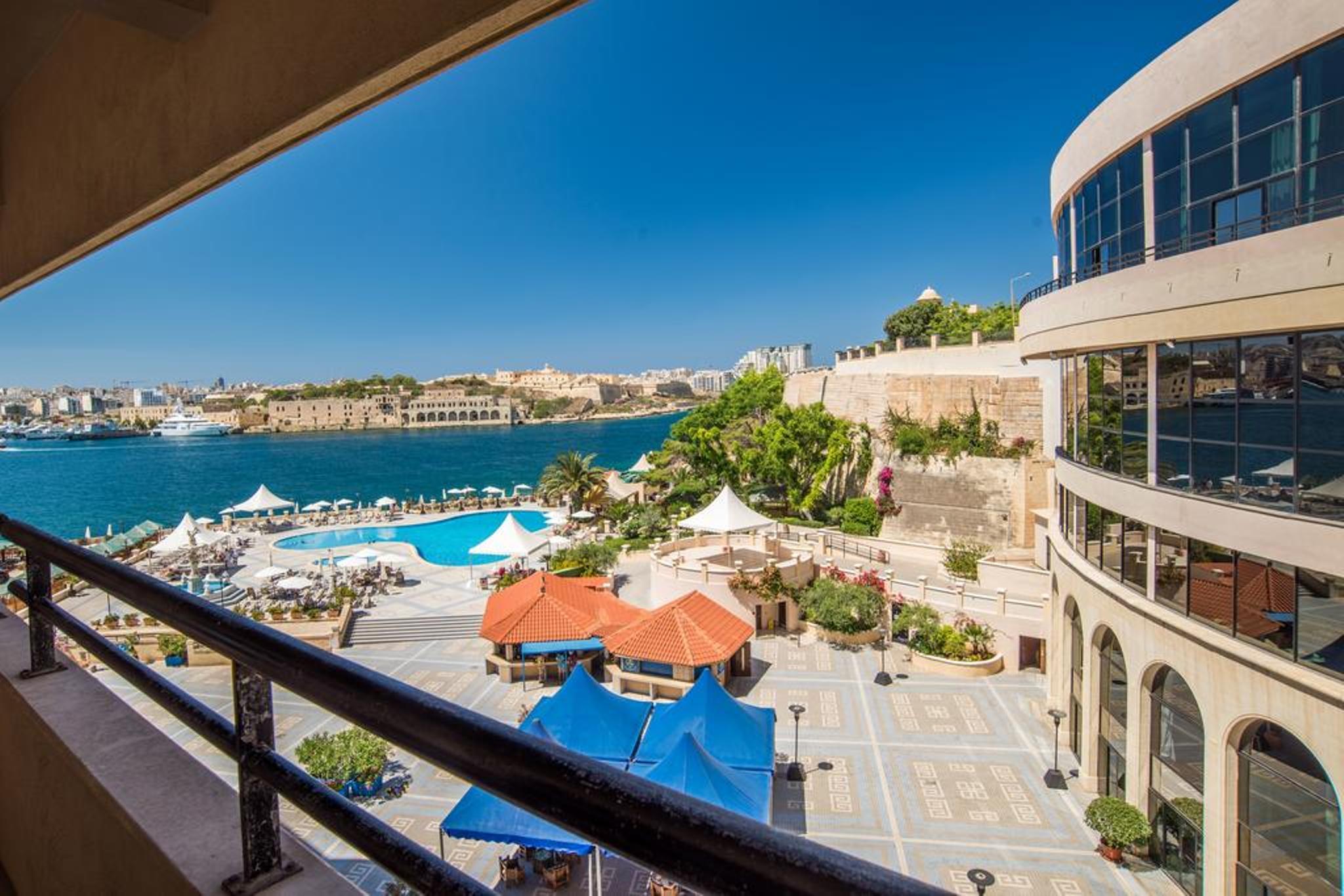 Grand Excelsior